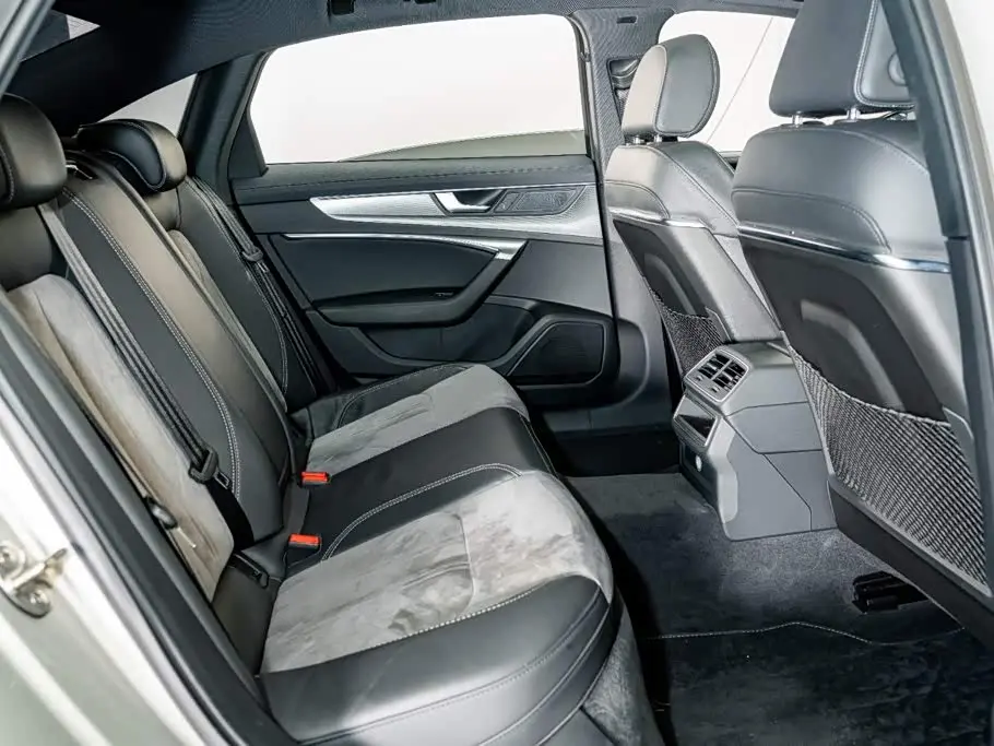 Audi A6L 2019 — Photo 20/20