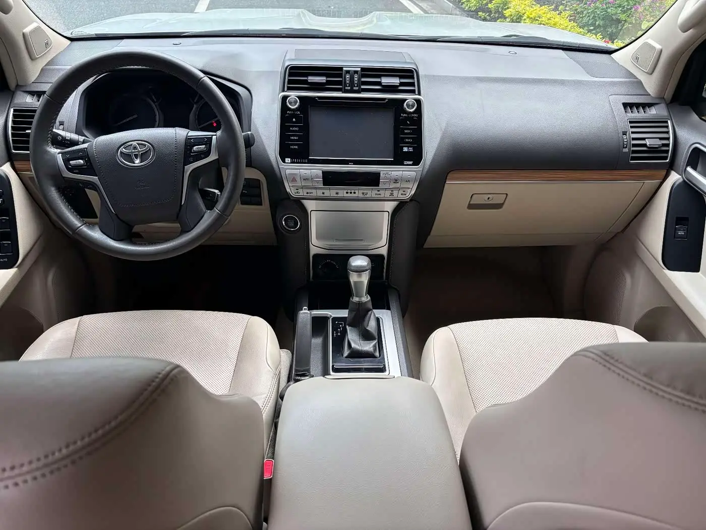 Toyota Prado 2018 — Şəkil 12/17