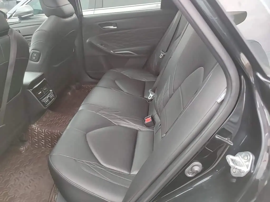 Toyota Avalon 2022 — Photo 17/20