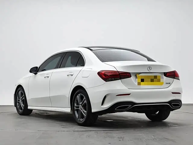 Mercedes-Benz A-Class 2022 — Photo 4/9