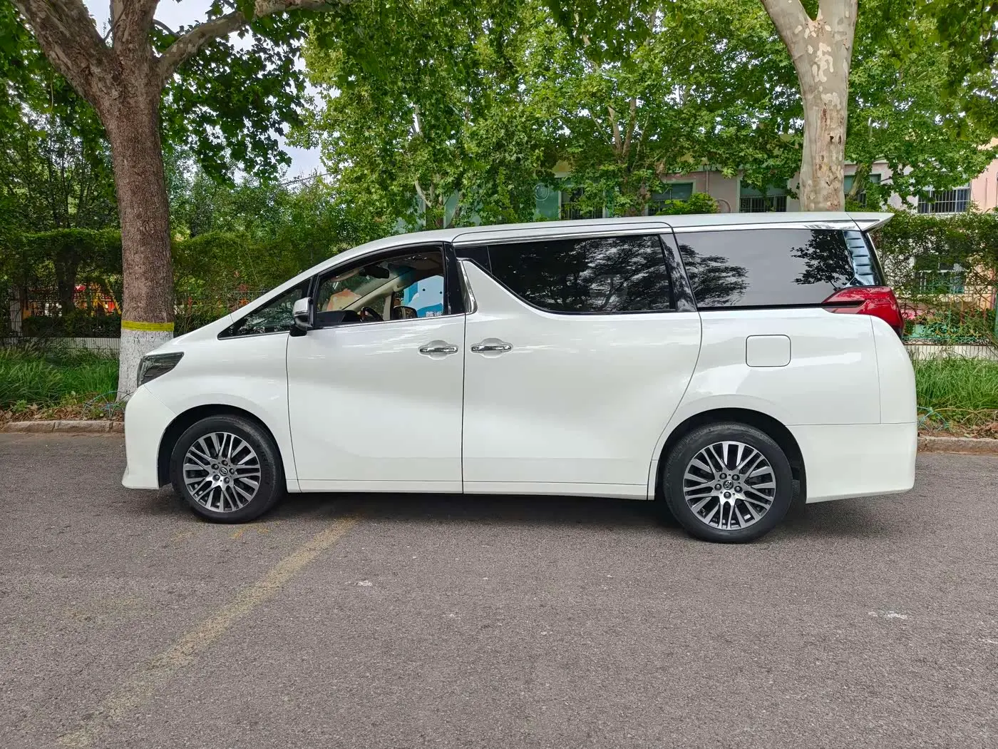 Toyota Alphard 2015 — Фото 4/20