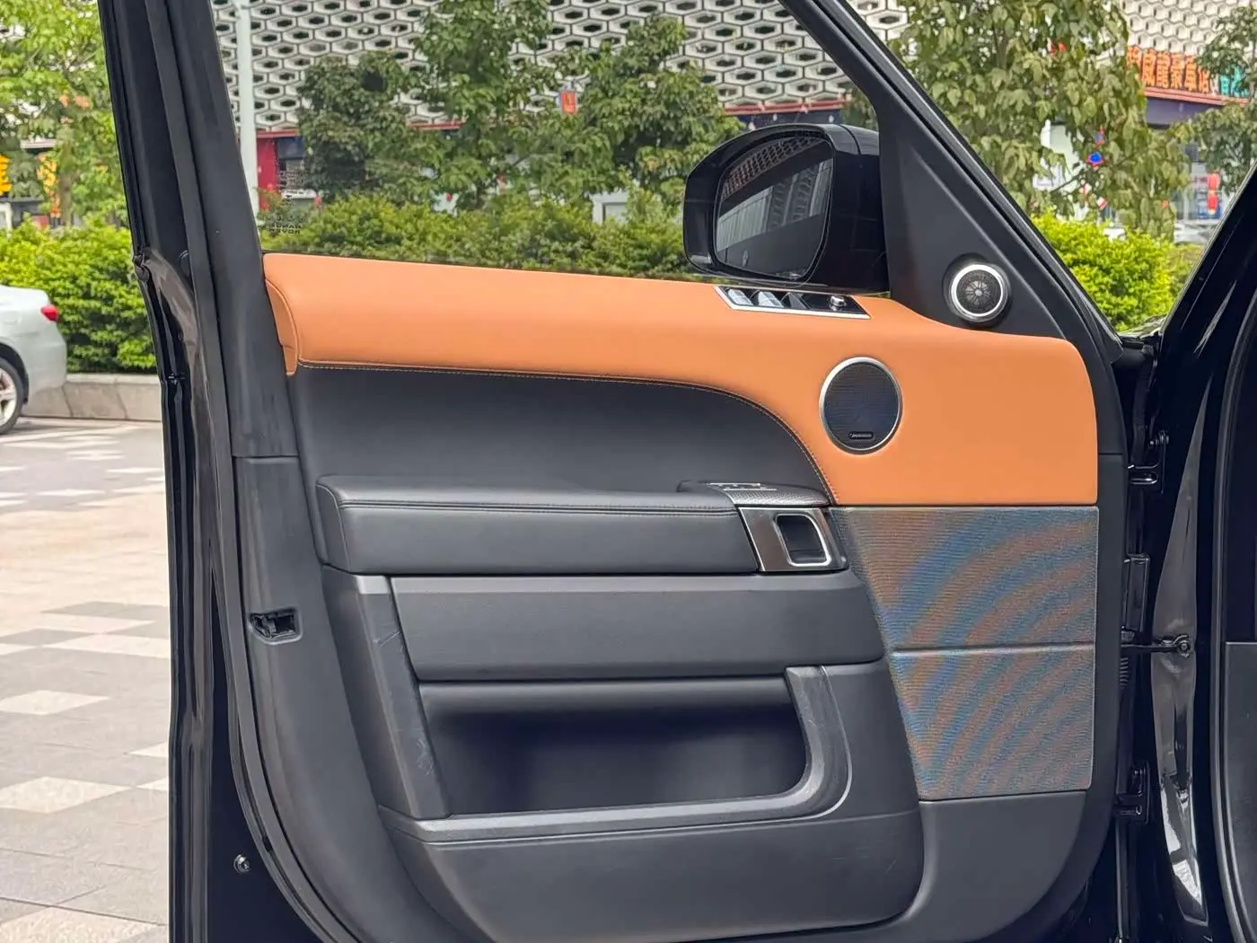 Land Rover Range Rover Sport 2019 — Photo 8/20