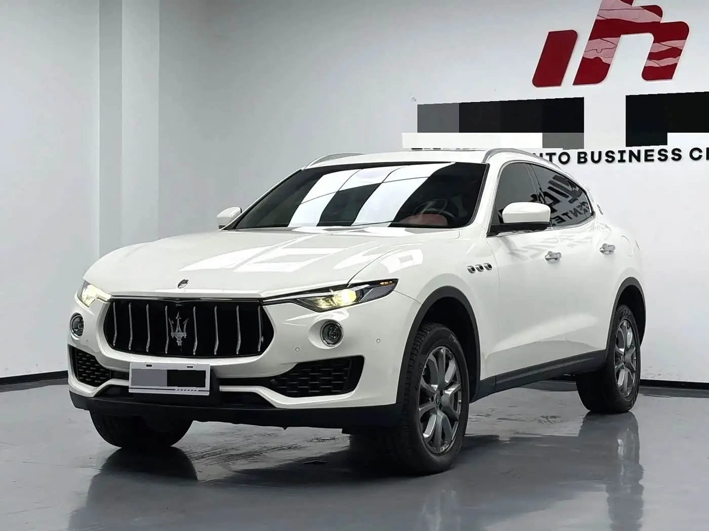 Maserati Levante 2021 — Photo 1/9