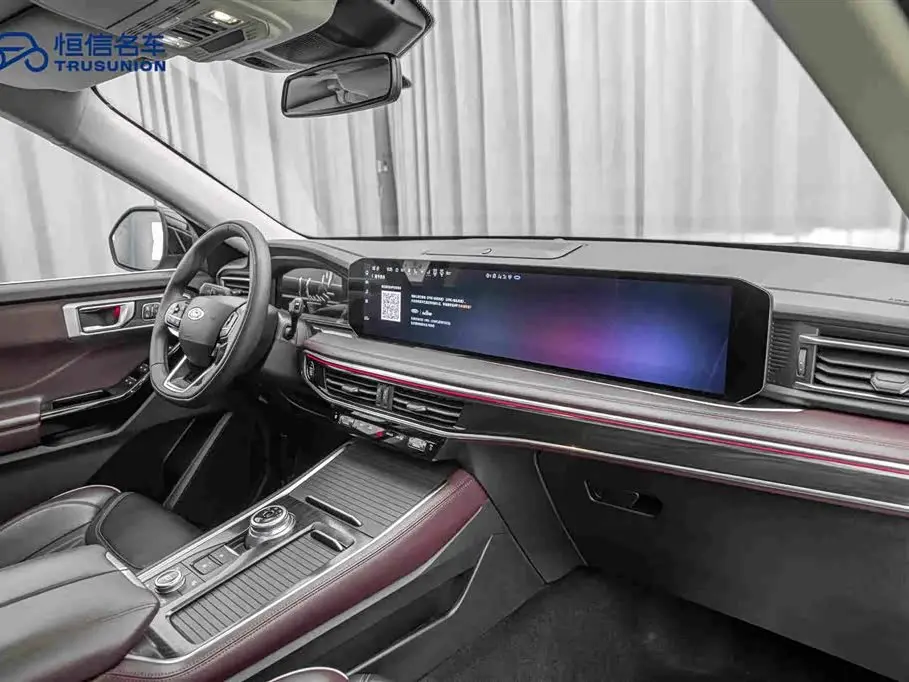 Ford Explorer 2023 — Фото 14/20