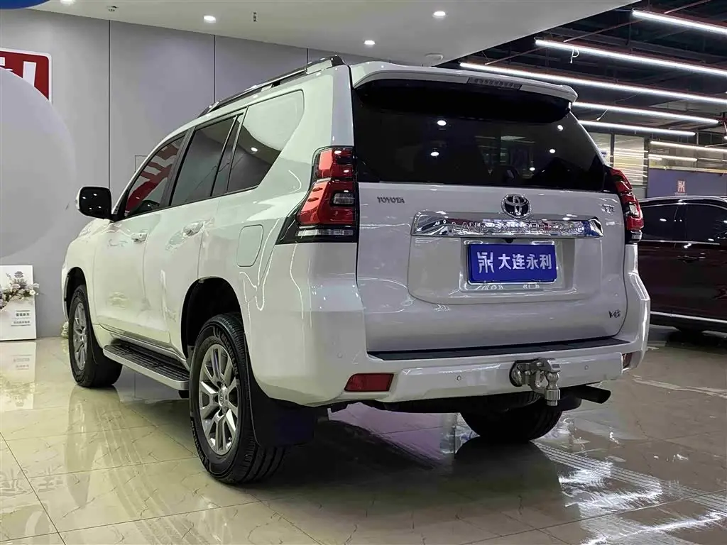 Toyota Prado 2018 — Photo 18/18