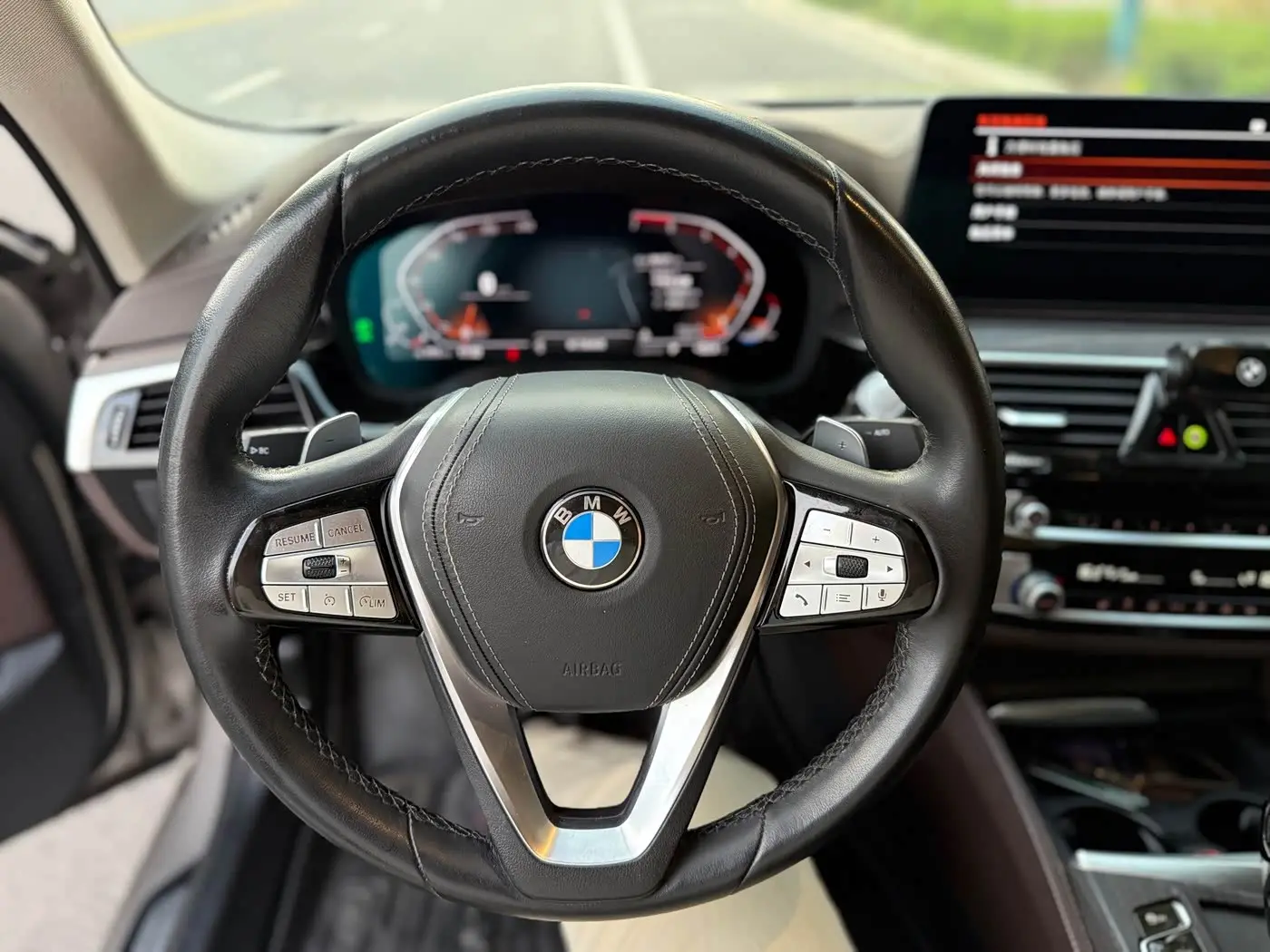 BMW 5 Series 2021 — Photo 9/15
