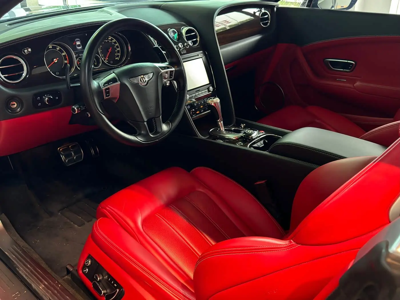 Bentley Continental 2014 — ფოტო 11/19