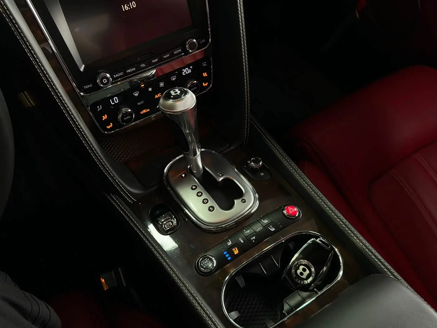 Bentley Continental 2014 — ფოტო 18/19
