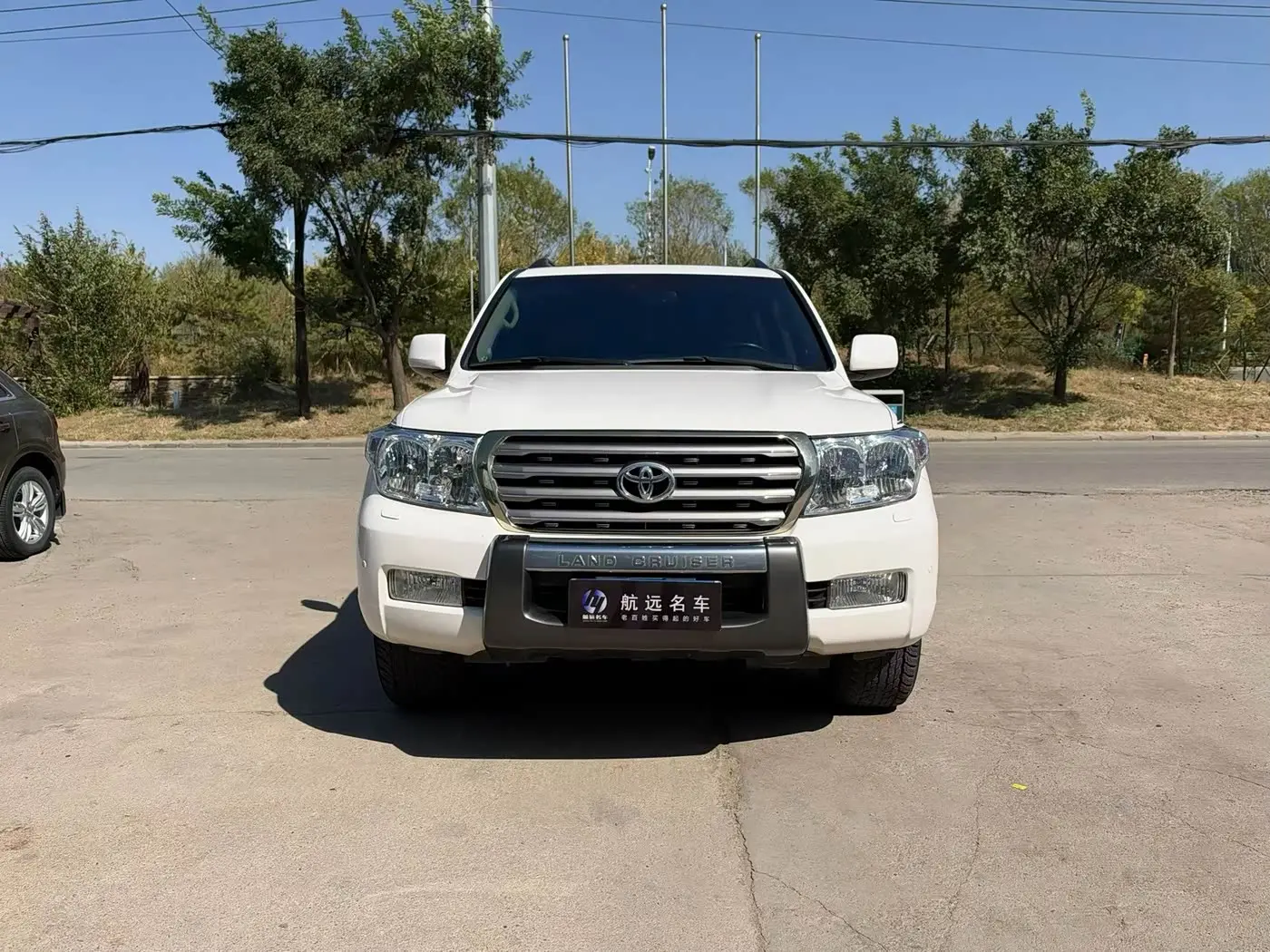 Toyota Land Cruiser 2010 — Photo 2/9