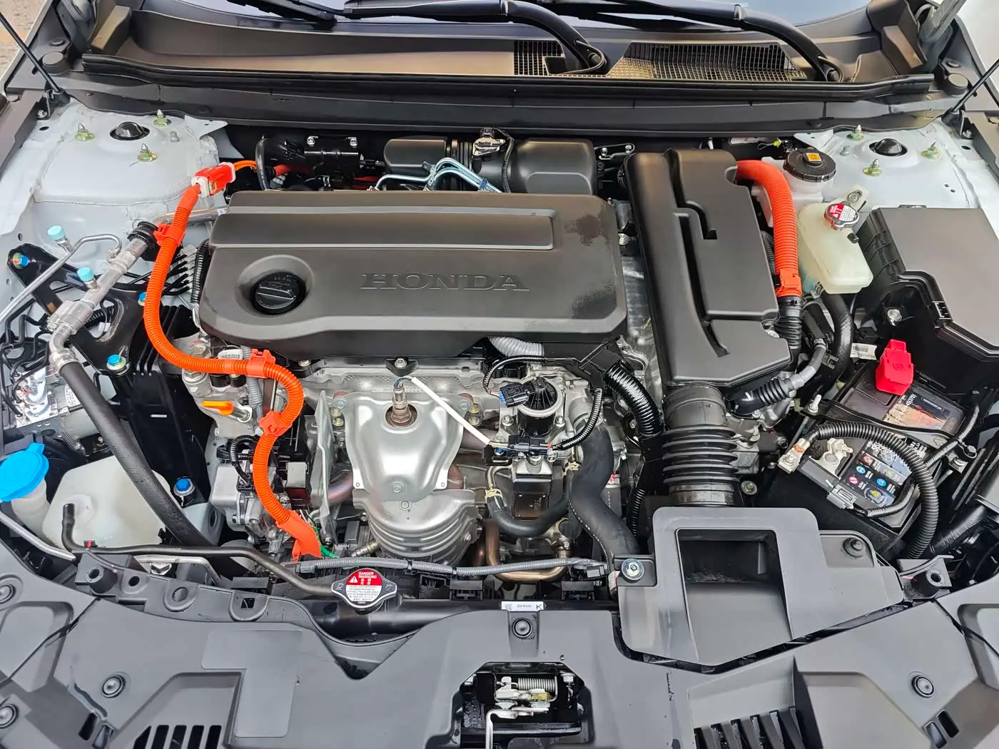 Honda Inspire Hybrid 2025 — Photo 16/20