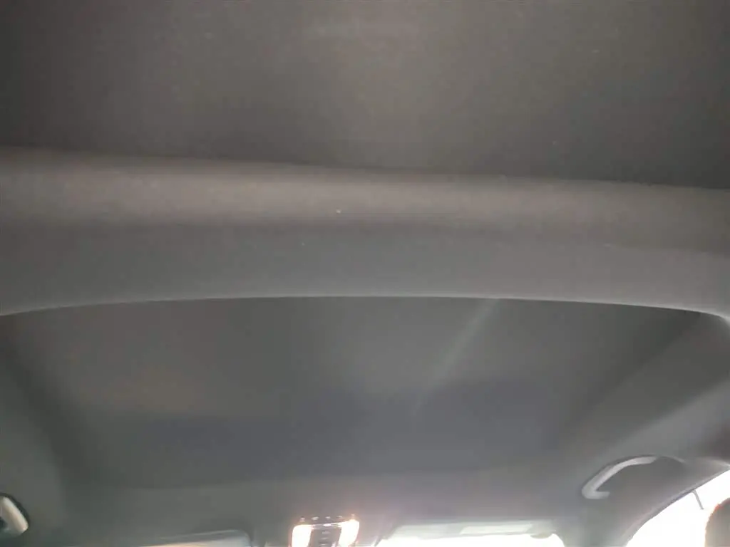 Mercedes-Benz GLA 2020 — Photo 18/20