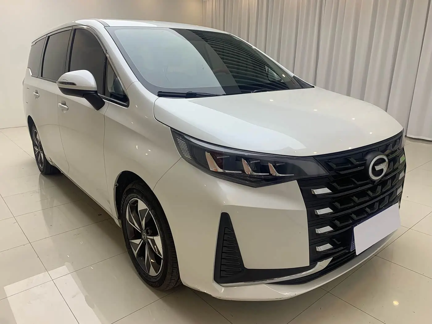 GAC Trumpchi Trumpchi M6 2023 — Фото 3/16