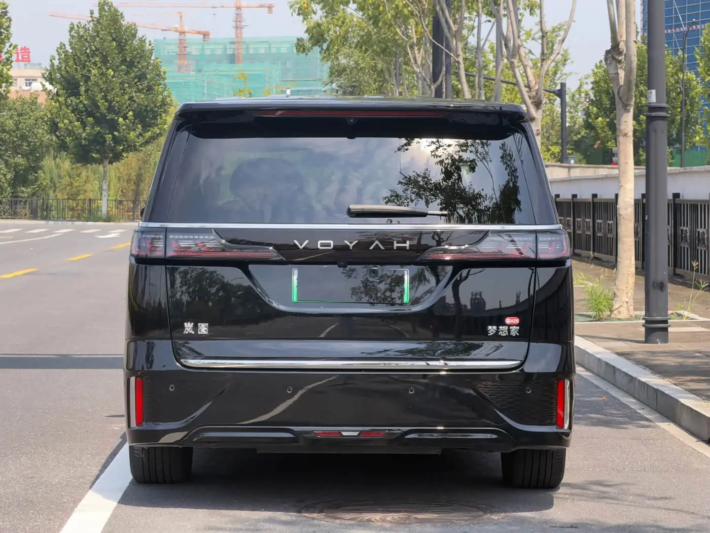 Voyah Auto Voyah Dreamer 2025 — Şəkil 19/20