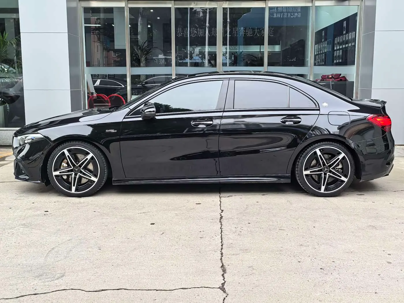 Mercedes-Benz A-Class AMG 2025 — Фото 5/20