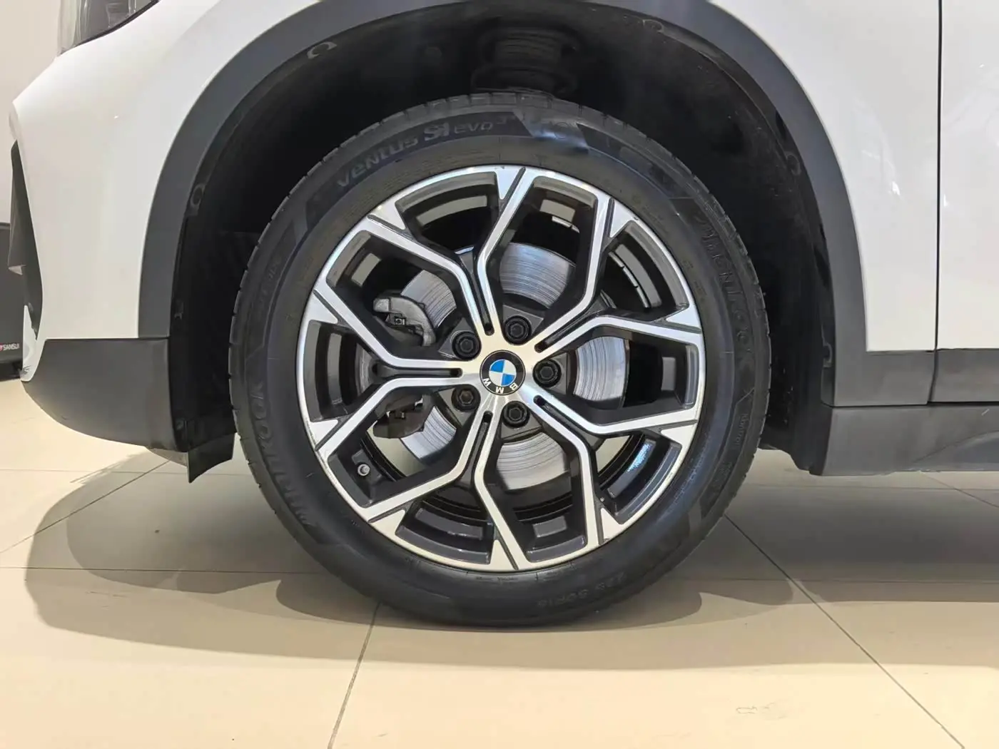 BMW X1 2022 — Фото 11/13