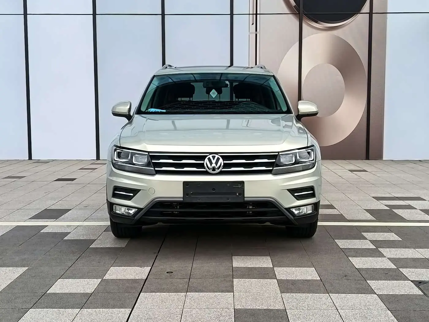 Volkswagen Tiguan L 2020 — Фото 2/20