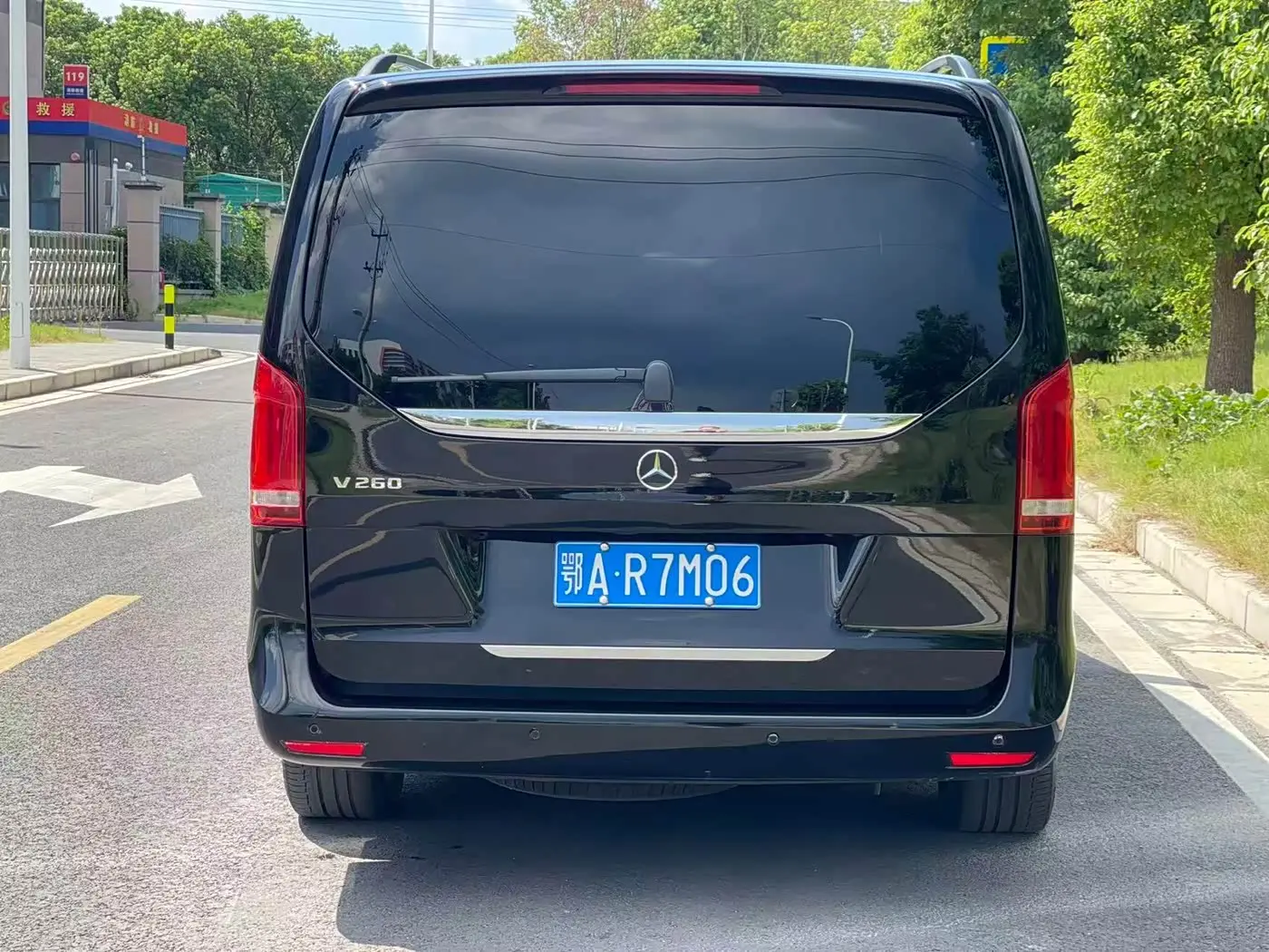 Mercedes-Benz V-Class 2022 — Фото 5/17
