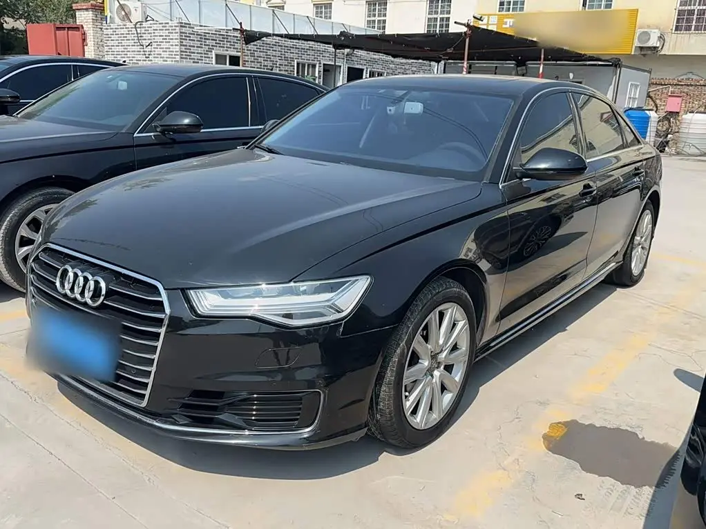 Audi A6L 2019 — Фото 1/20