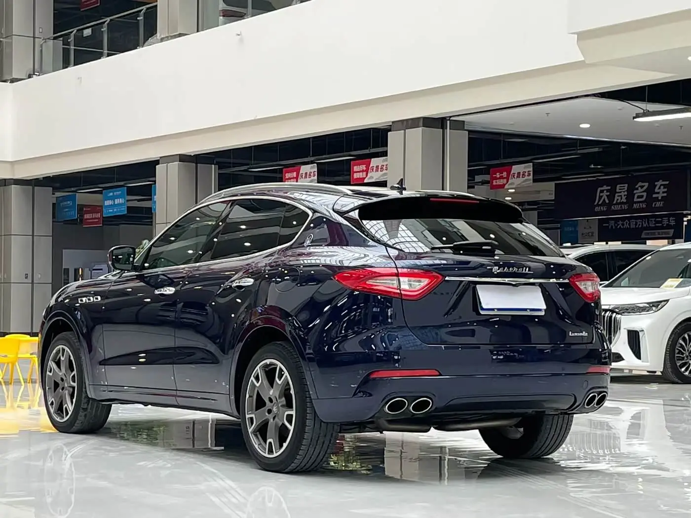 Maserati Levante 2017 — Фото 7/9