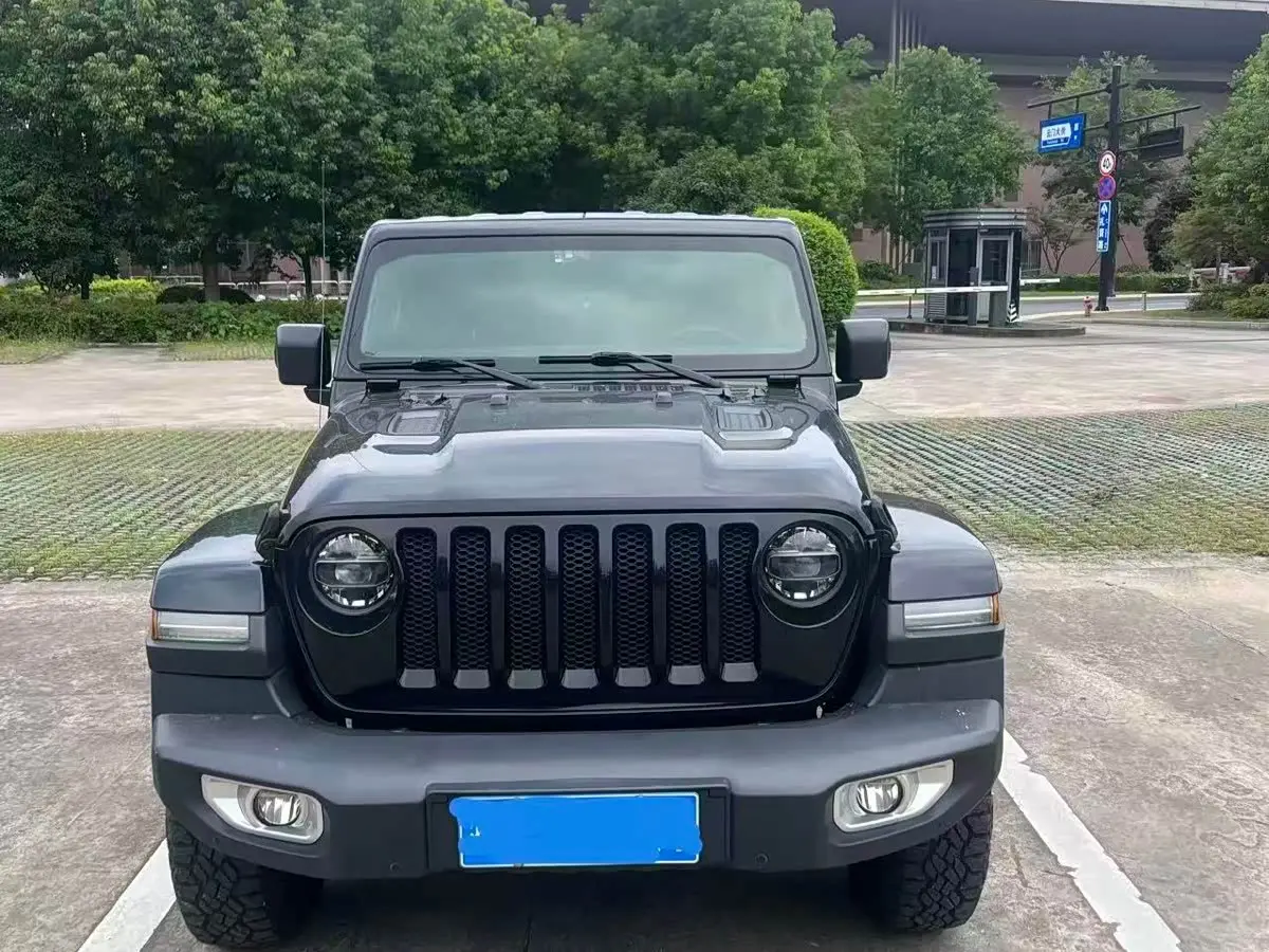 Jeep Wrangler 2020 — Фото 2/7