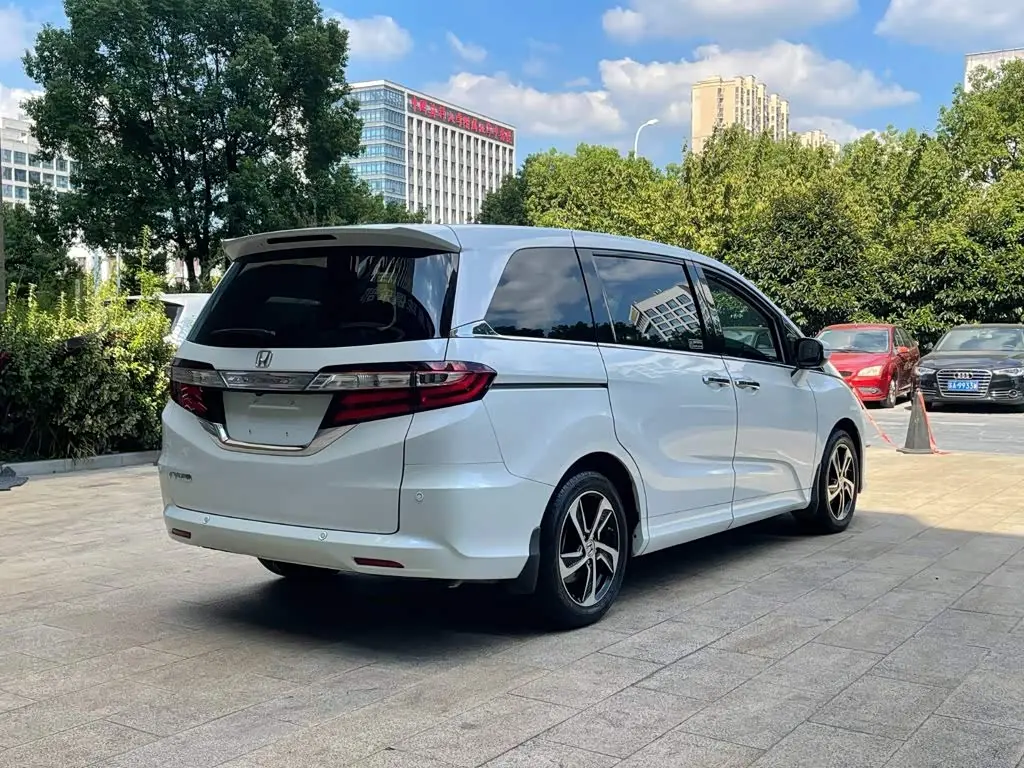 Honda Odyssey 2018 — Photo 9/20
