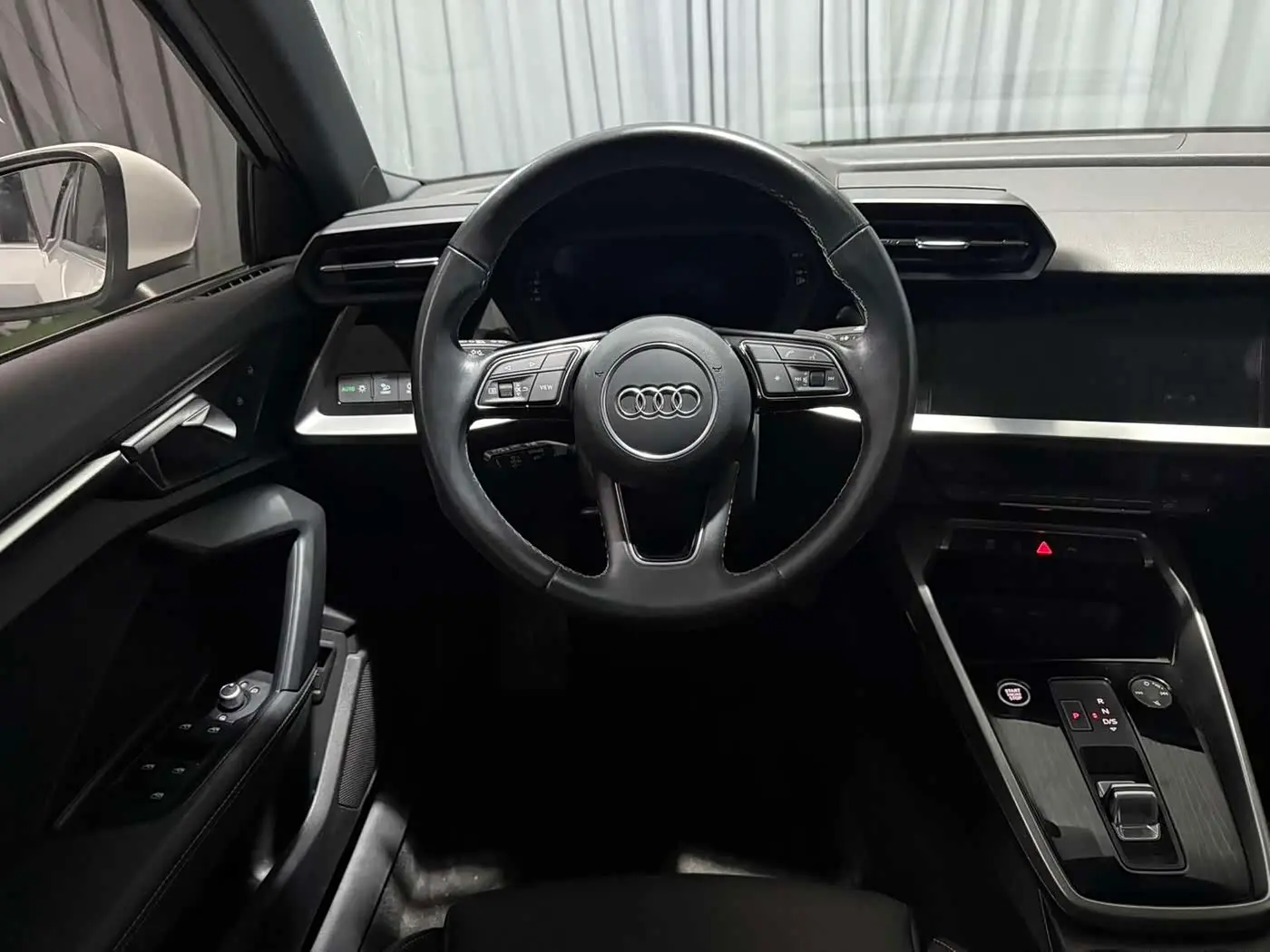 Audi A3 2022 — Photo 8/19