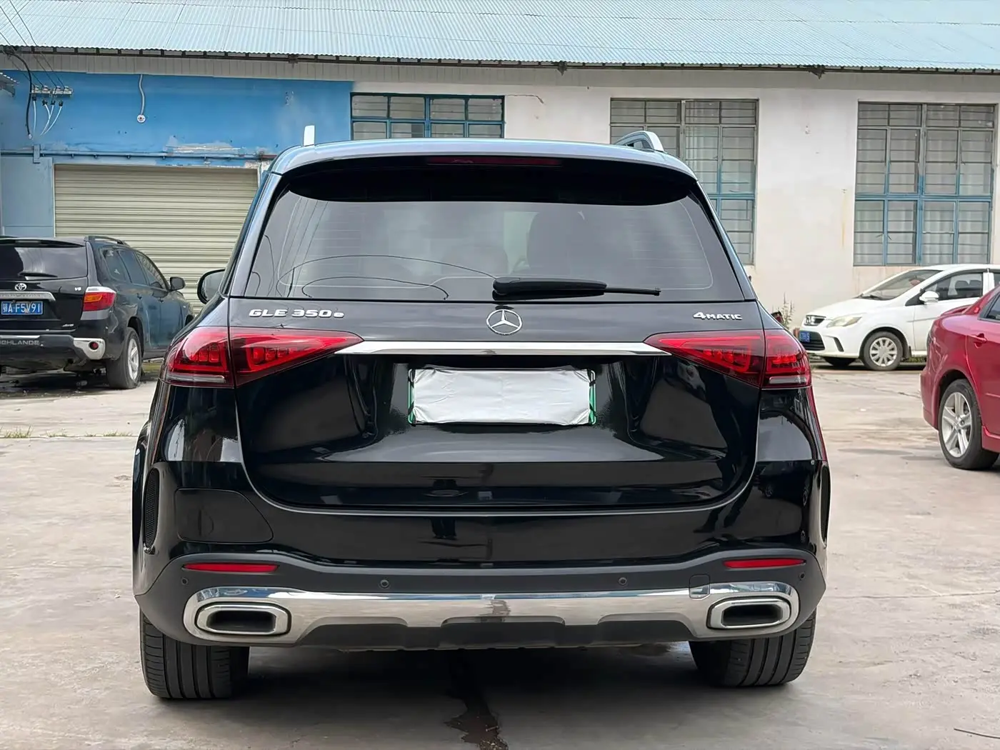 Mercedes-Benz GLE New Energy 2022 — Фото 8/9