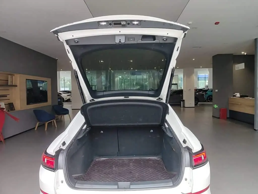 Volkswagen Lamando 2023 — Photo 19/20