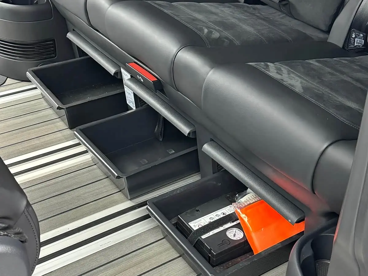Volkswagen Multivan 2019 — Photo 15/20
