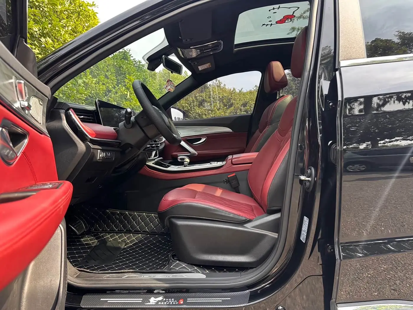 Jetour X70 PLUS 2023 — Photo 11/20