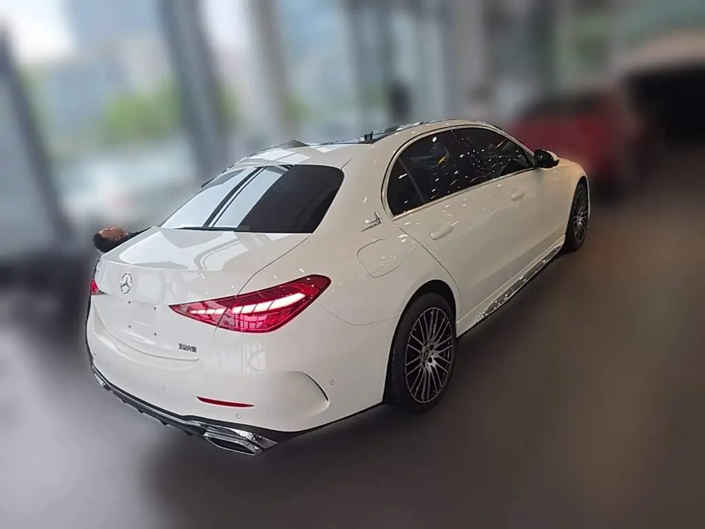 Mercedes-Benz C-Class 2025 — Фото 10/20