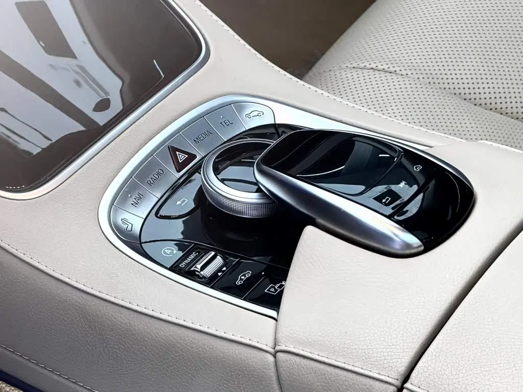 Mercedes-Benz S-Class 2017 — Photo 14/15