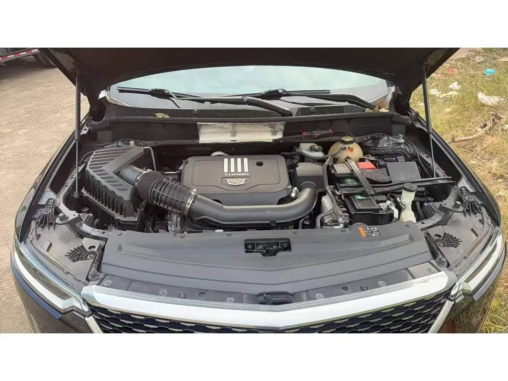 Cadillac XT6 2022 — Photo 3/5
