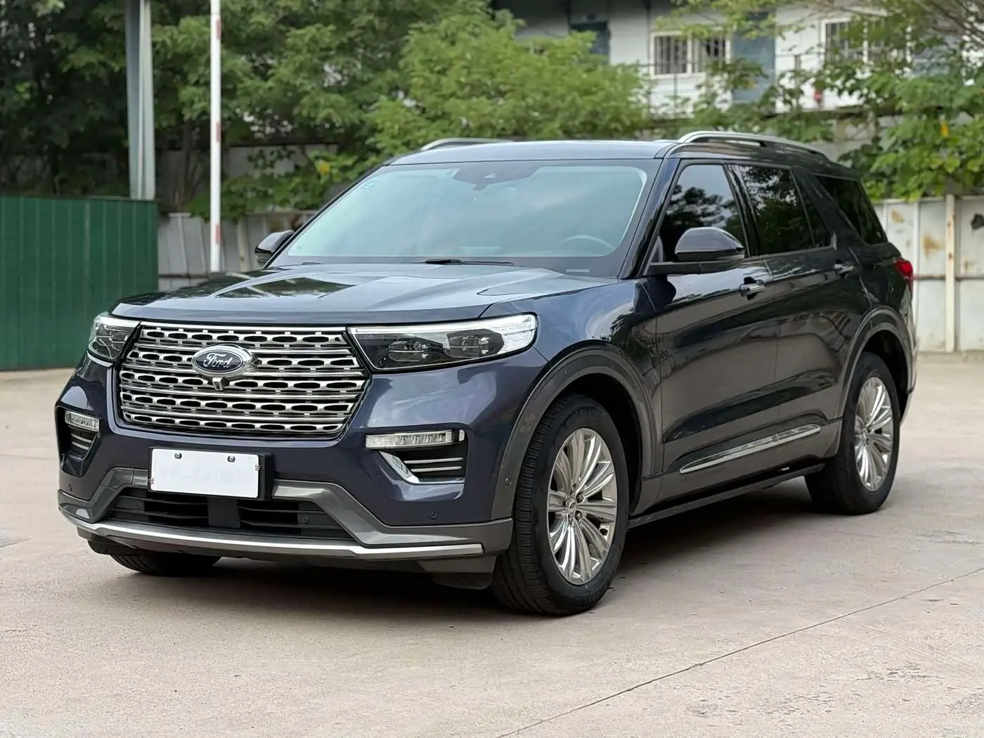 Ford Explorer 2020 — Photo 1/10