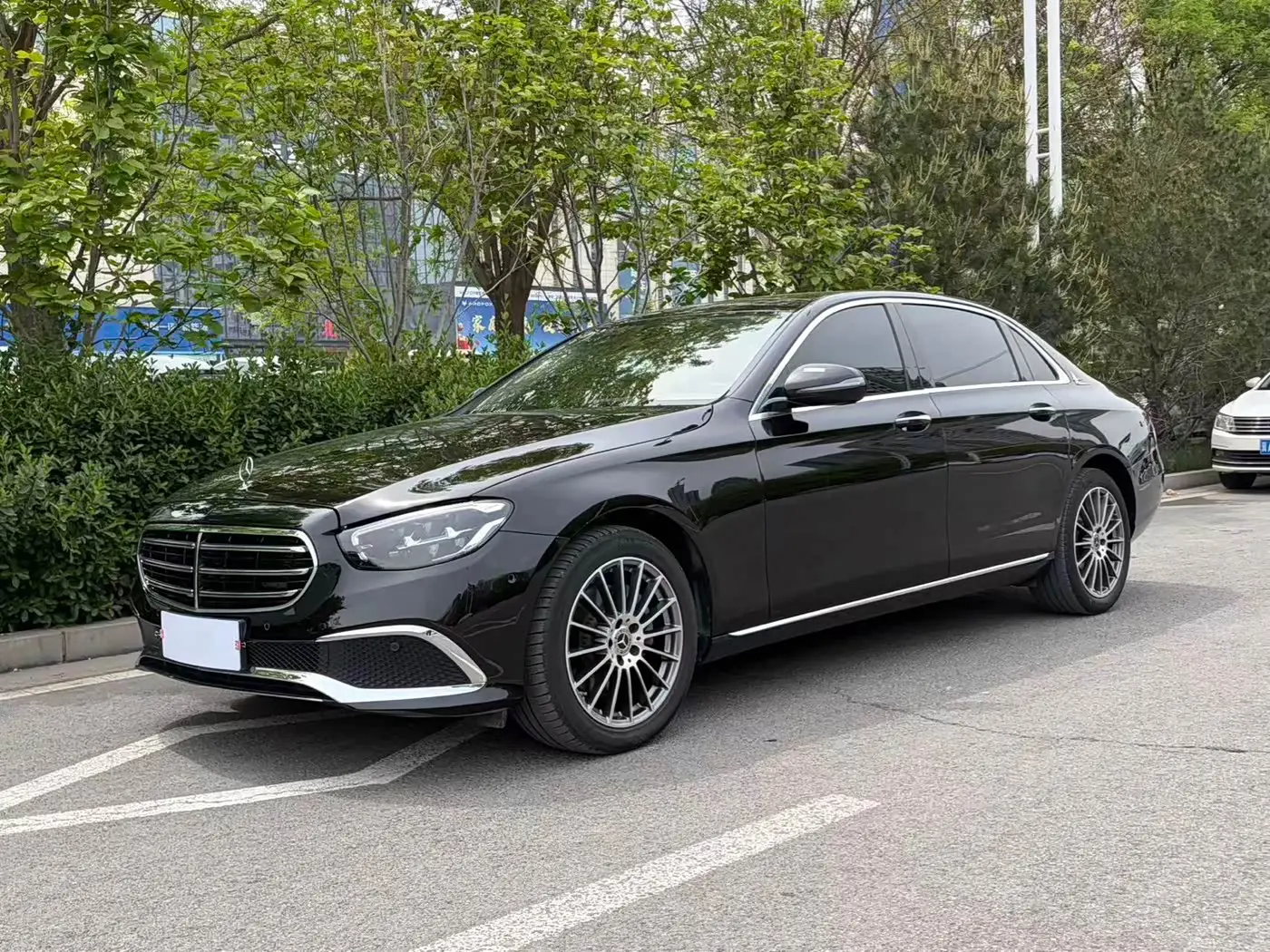 Mercedes-Benz E-Class 2021 — Photo 15/18