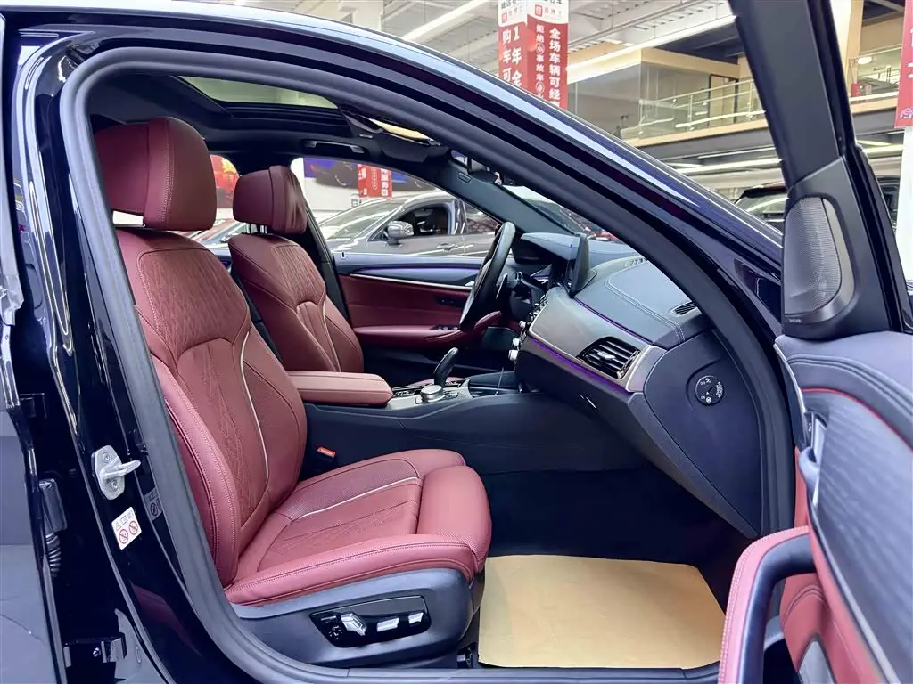 BMW 5 Series 2021 — Photo 5/17
