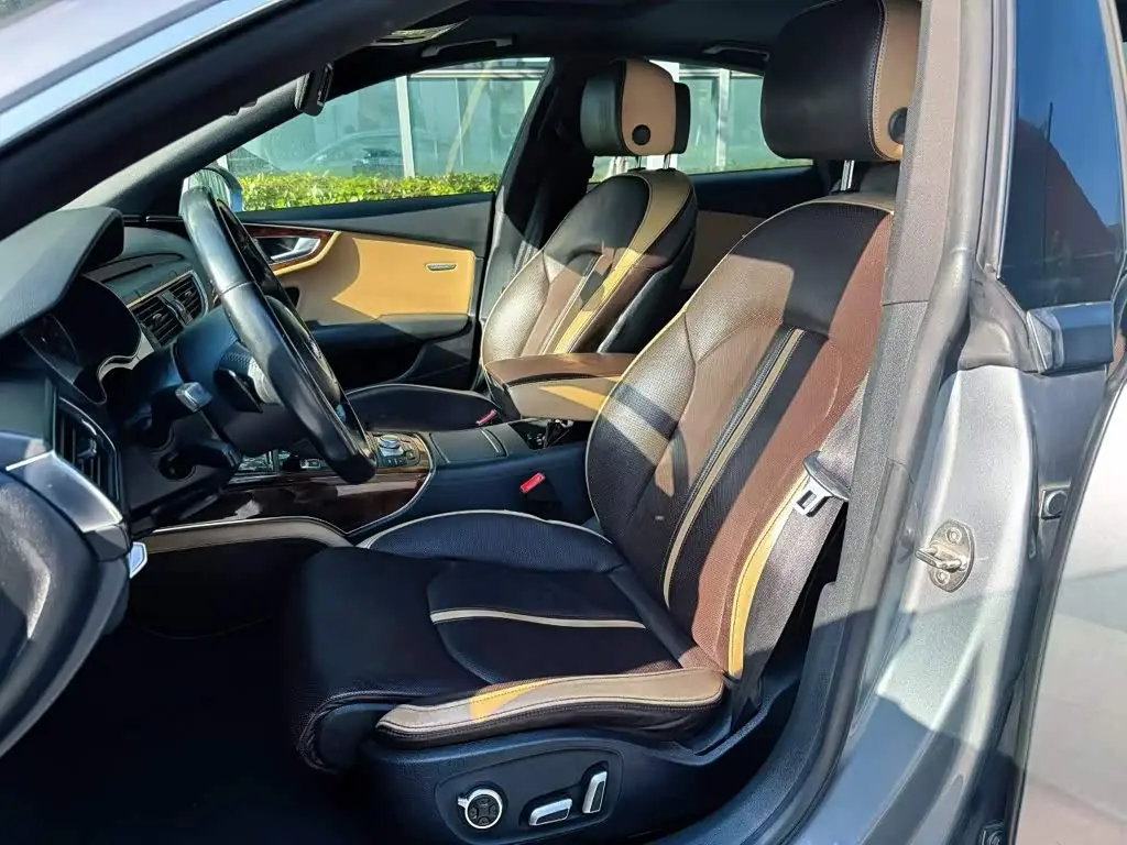 Audi A7 2015 — Photo 8/9