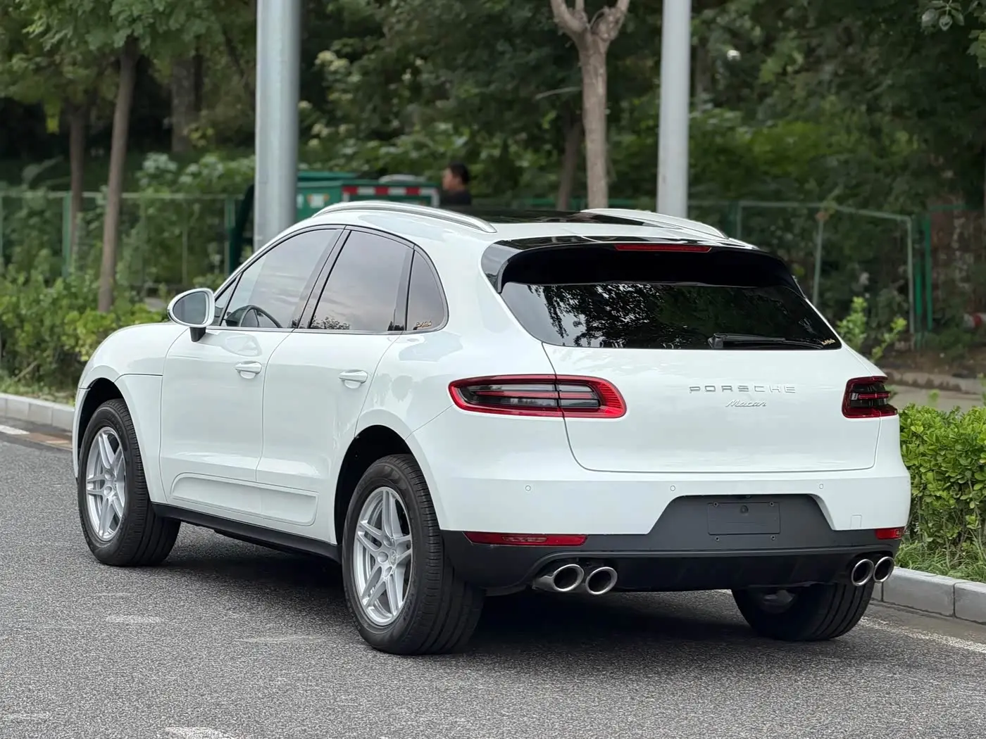Porsche Macan 2018 — Photo 4/20