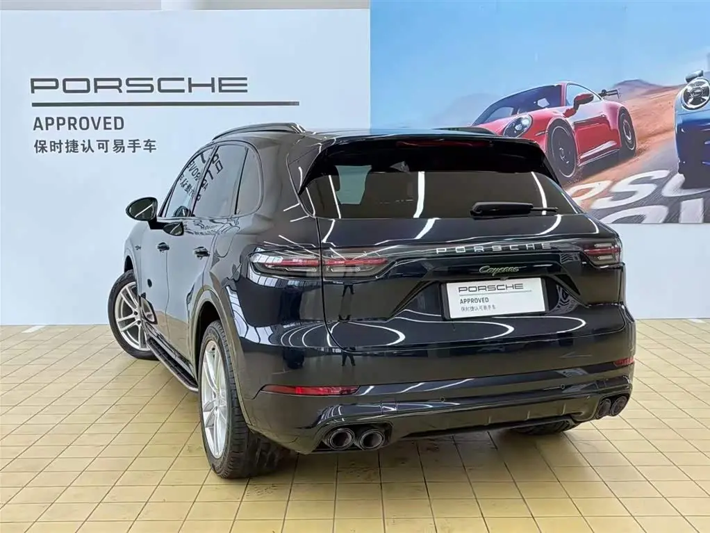 Porsche Cayenne New Energy 2021 — Photo 3/15