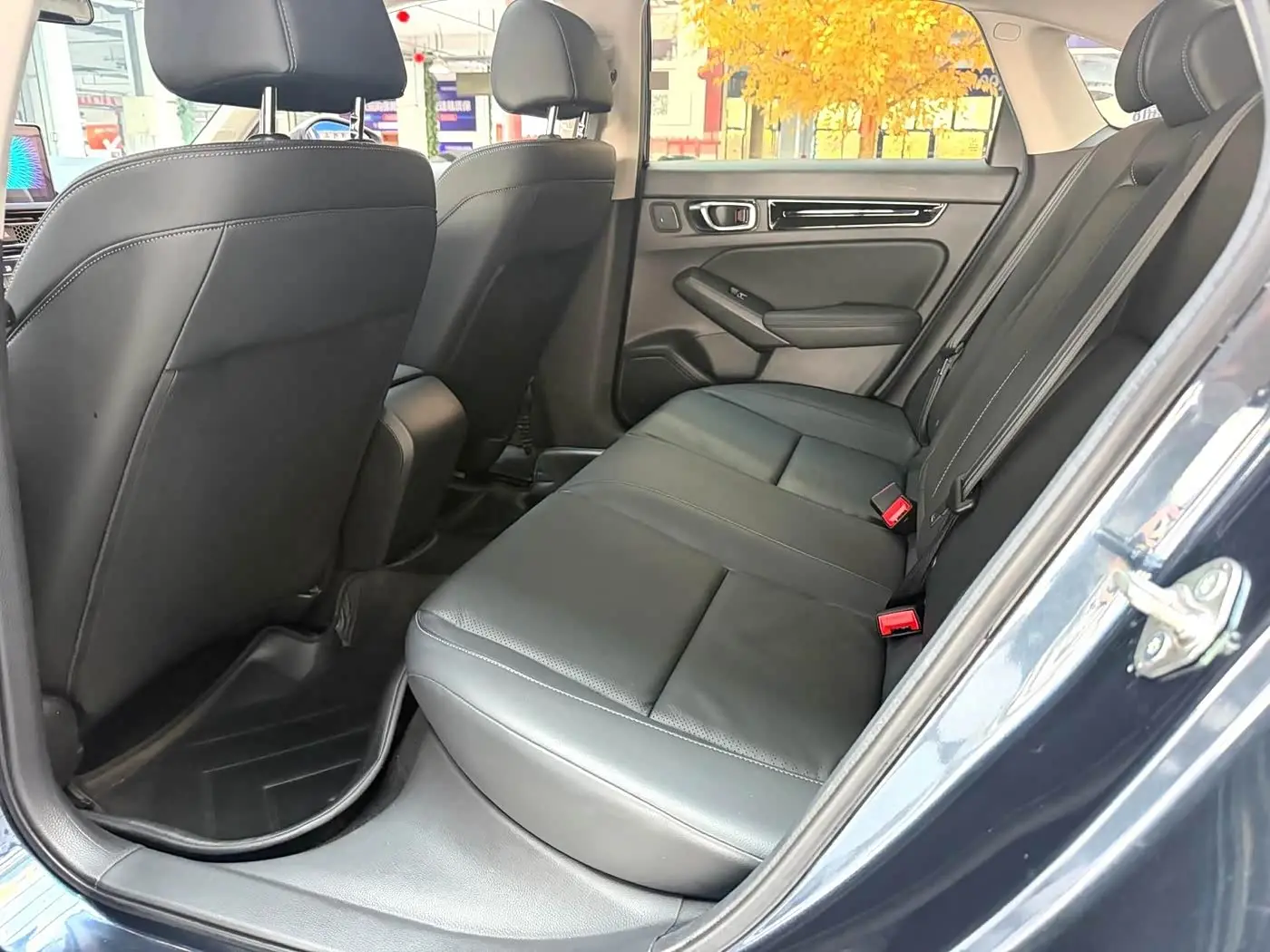 Honda Civic 2022 — Photo 6/19