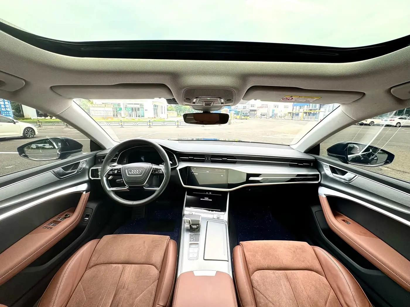 Audi A7L 2024 — Photo 8/9