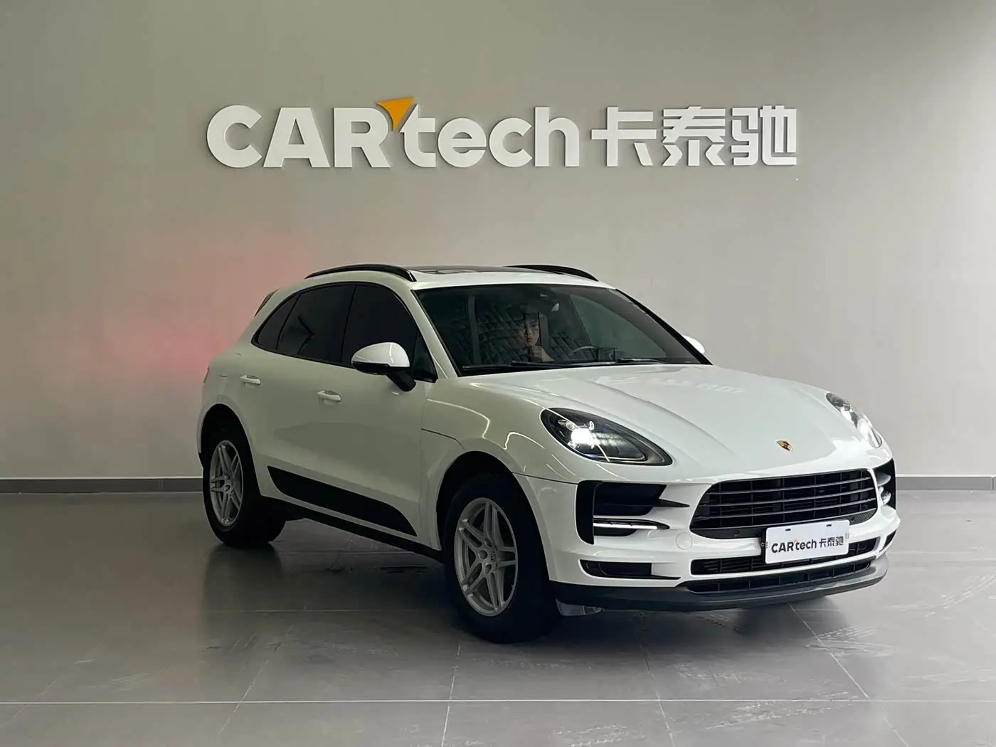 Porsche Macan 2020 — Photo 3/20