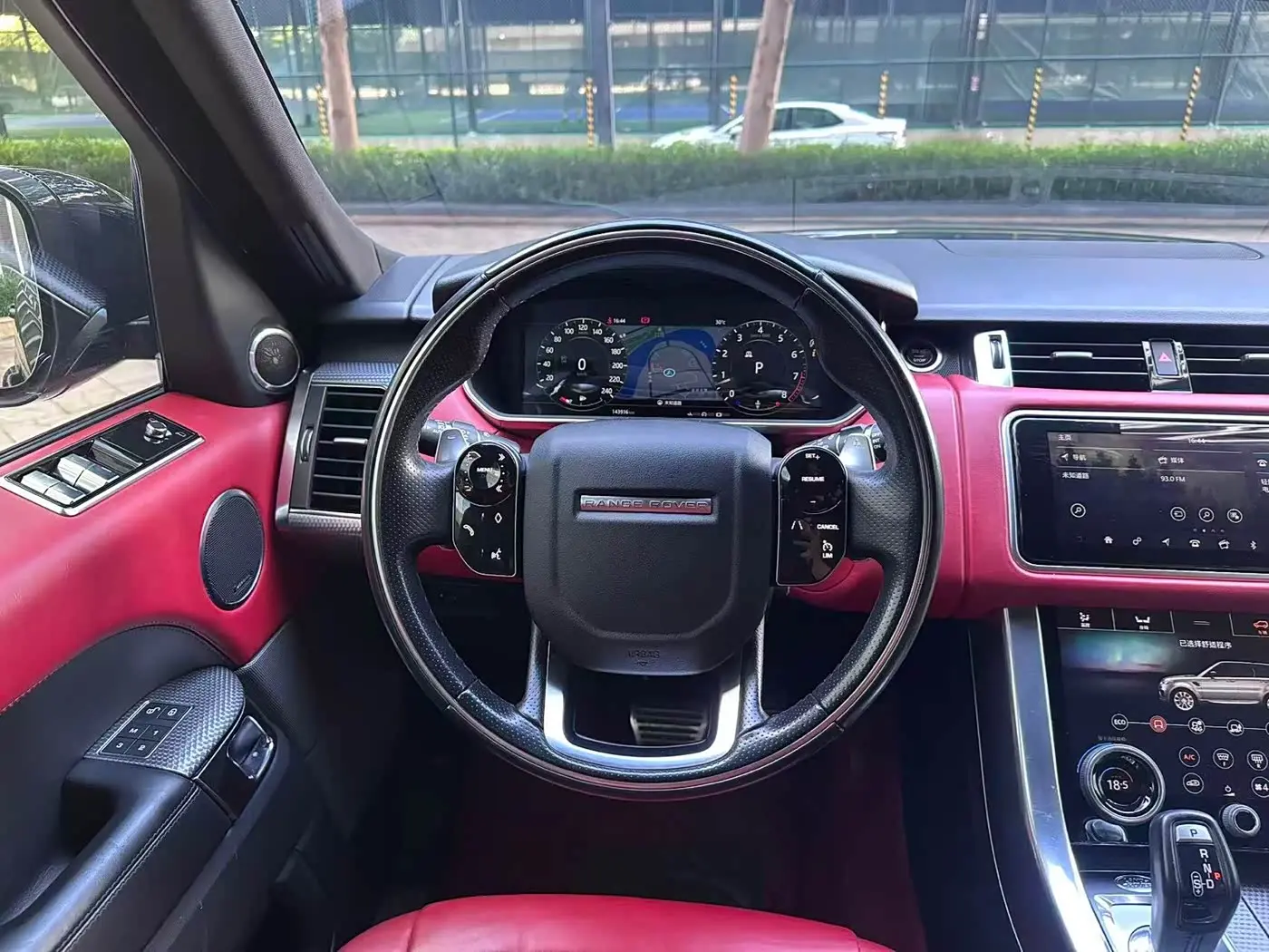 Land Rover Range Rover Sport 2019 — Photo 14/20