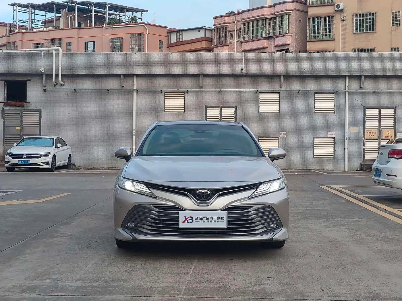 Toyota Camry 2019 — Фото 6/16