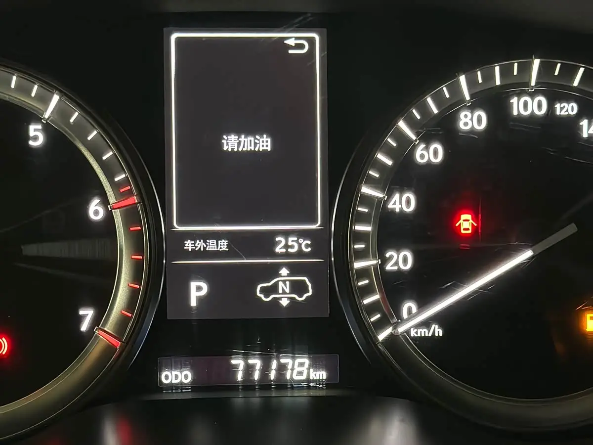 Lexus LX 2020 — Фото 16/18