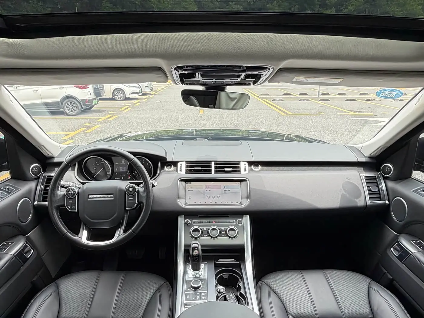 Land Rover Range Rover Sport 2017 — Photo 15/19