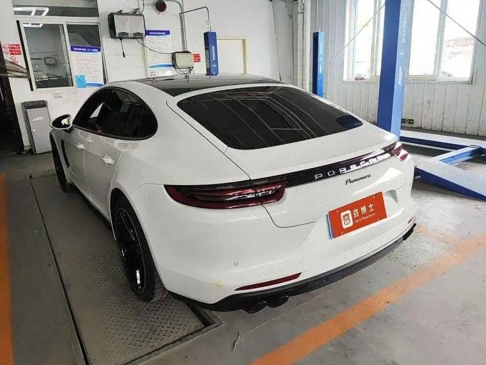 Porsche Panamera 2020 — Photo 4/9