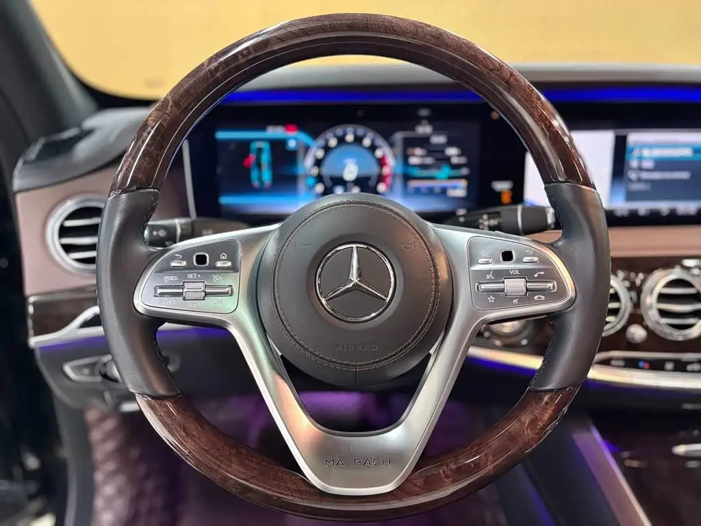 Mercedes-Benz Maybach S-Class 2017 — Фото 15/20