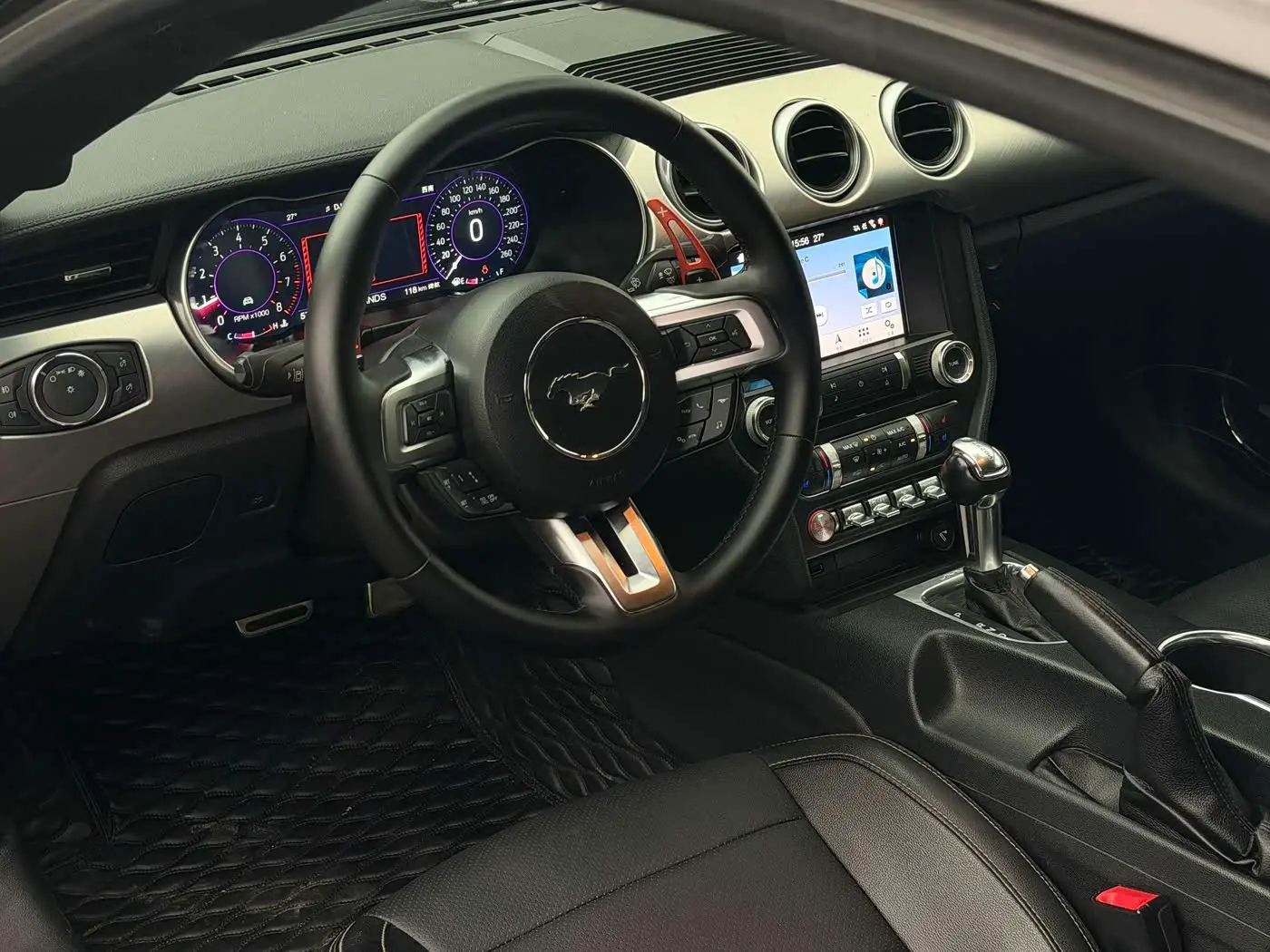 Ford Mustang 2019 — Photo 9/13