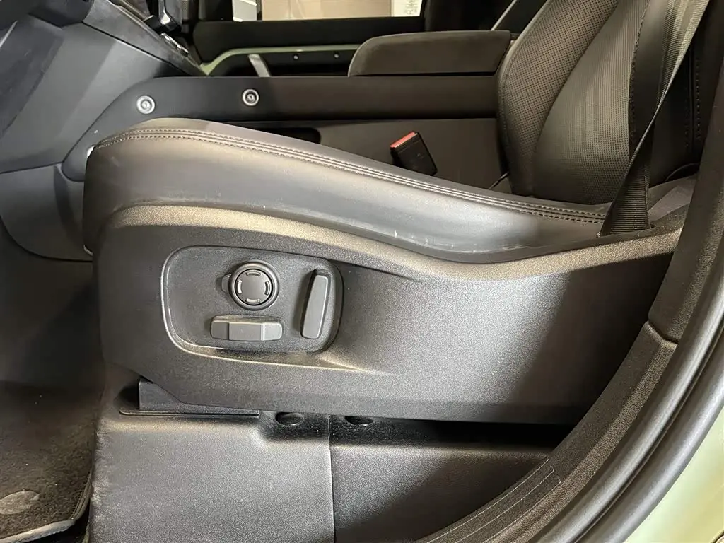 Land Rover Defender 2023 — Фото 20/20